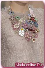 Весна-лето 2009: модные ожерелья