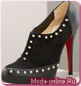 Головокружительно высокий каблук от Christian Louboutin