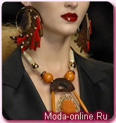 Весна-лето 2009: модные ожерелья